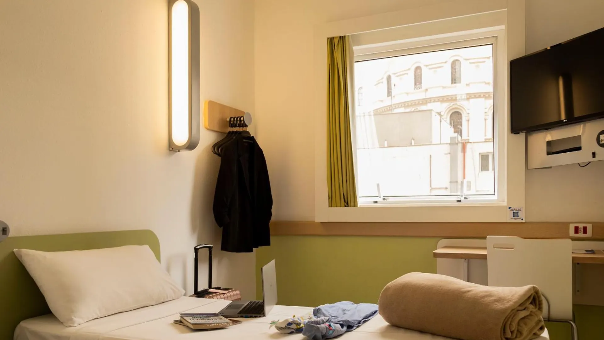 Ibis Budget Sao Paulo Paraiso 2*,  브라질